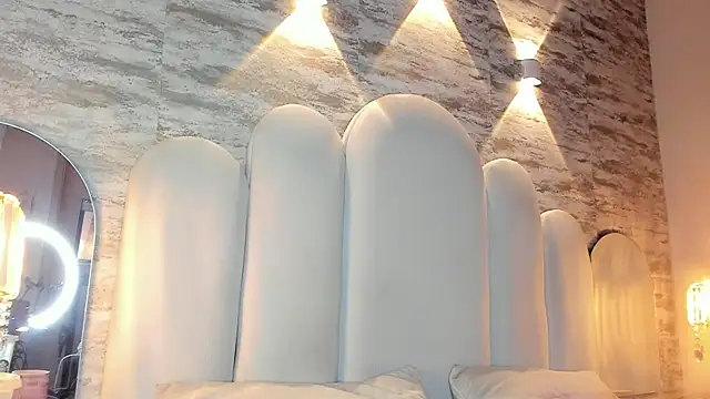 Yassy vazquez online show from 7, 1, 2026