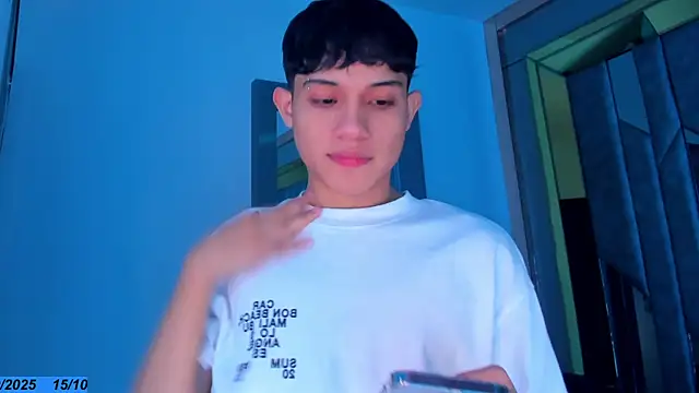 Sebax Young online show from 15, 10, 2025