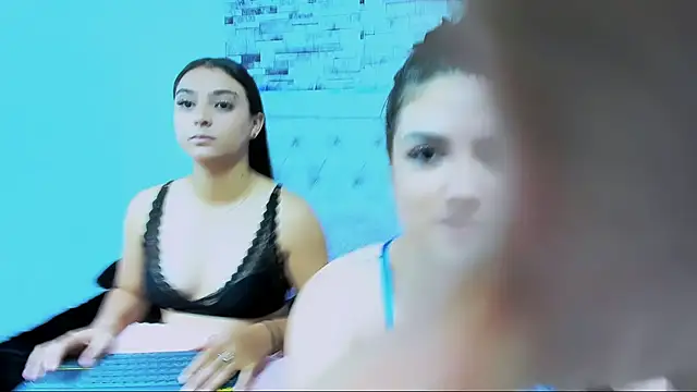 nicolexxaleja online show from 19, 10, 2025