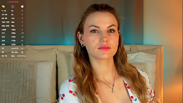 Snapshot of YungTessa chatting on 22, 4, 2026 YungTessa online show from 22, 4, 2026