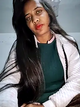 cute radhikaa online show from 7, 1, 2026