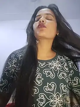Snapshot of cute_radhikaa chatting on 31, 5, 2026 cute radhikaa online show from 31, 5, 2026