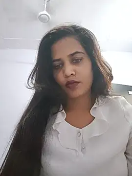 Snapshot of cute_radhikaa chatting on 26, 6, 2026 cute radhikaa online show from 26, 6, 2026