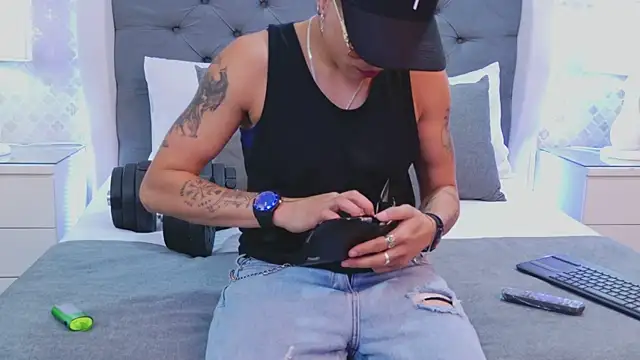 ZoeKrug online show from 18, 1, 2026