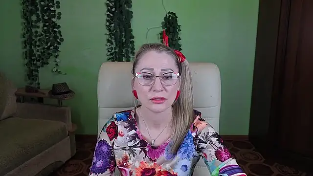 Snapshot of Habibi_Honeyy chatting on 28, 10, 2025 Habibi Honeyy online show from 28, 10, 2025