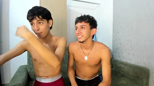 Snapshot of marcelo_sexxx18 chatting on 21, 6, 2026 marcelo sexxx18 online show from 21, 6, 2026
