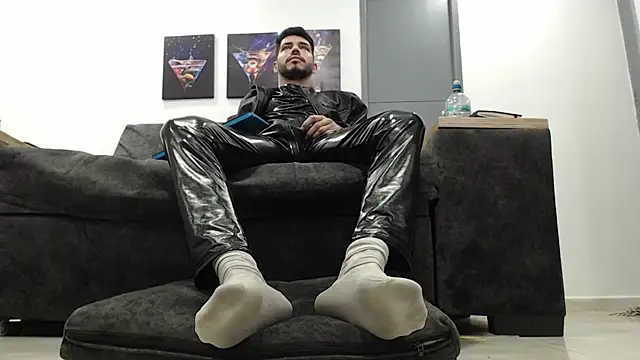 mackdaniels online show from 15, 4, 2026