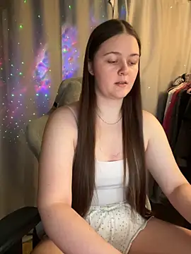 Cuty Kitty online show from 3, 12, 2025