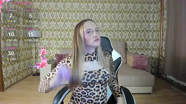 Snapshot of Vi_Luxy chatting on 13, 5, 2026 Vi Luxy online show from 13, 5, 2026