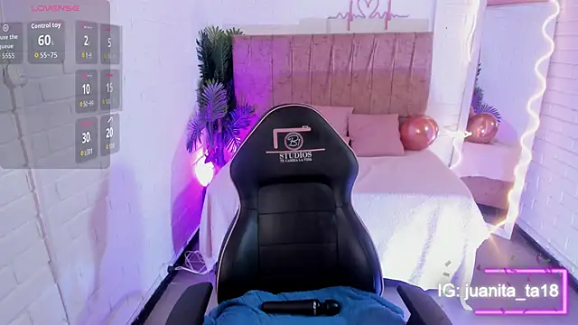 Snapshot of juanita_tay chatting on 30, 9, 2025 juanita tay online show from 30, 9, 2025