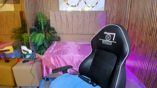 juanita tay online show from 7, 4, 2026