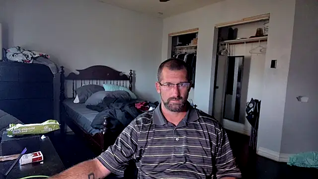 ladi3sfirst online show from 5, 11, 2025