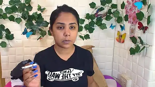 Snapshot of IndiaSexyStripper4u chatting on 15, 9, 2025 IndiaSexyStripper4u online show from 15, 9, 2025