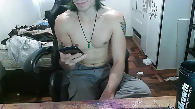 Snapshot of SHACOklown chatting on 28, 9, 2025 SHACOklown online show from 28, 9, 2025