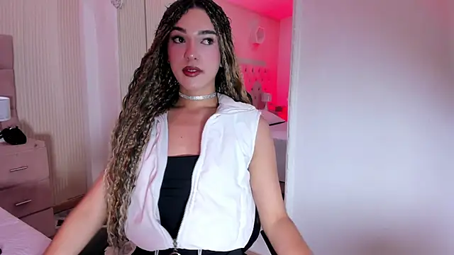 Snapshot of MarilynDupont chatting on 22, 10, 2025 MarilynDupont online show from 22, 10, 2025