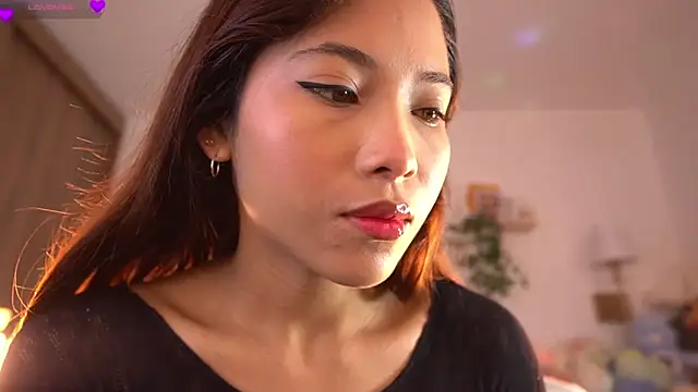 violeth     online show from 12, 2, 2026