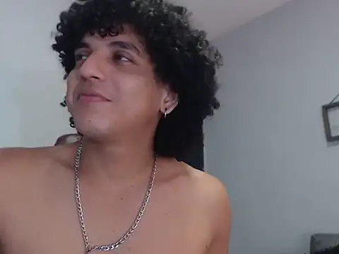 Xfire boy69 online show from 19, 10, 2025