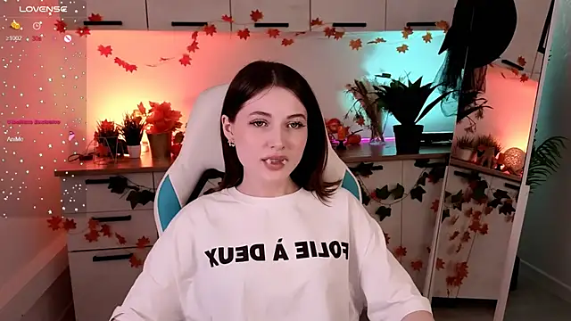 Snapshot of Kimmie_shine chatting on 6, 11, 2025 Kimmie shine online show from 6, 11, 2025