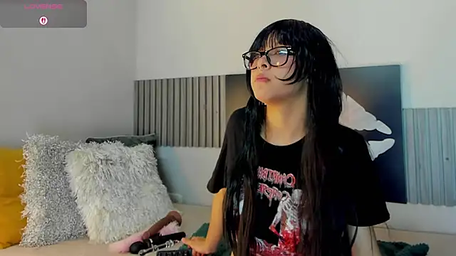 Blue Sixx online show from 5, 11, 2025