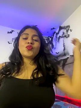Snapshot of EmilyNoir1 chatting on 25, 10, 2025 EmilyNoir1 online show from 25, 10, 2025