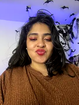 Snapshot of EmilyNoir1 chatting on 31, 10, 2025 EmilyNoir1 online show from 31, 10, 2025