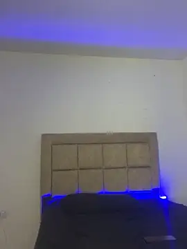 Snapshot of EmilyNoir1 chatting on 30, 11, 2025 EmilyNoir1 online show from 30, 11, 2025