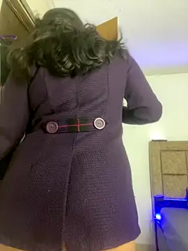 Snapshot of EmilyNoir1 chatting on 16, 12, 2025 EmilyNoir1 online show from 16, 12, 2025