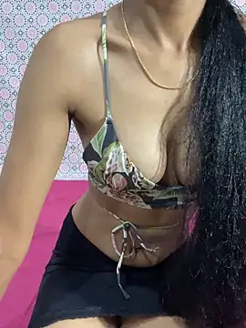 Snapshot of chandiqueen chatting on 2, 10, 2025 chandiqueen online show from 2, 10, 2025