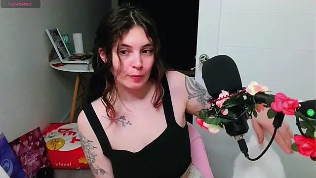 Snapshot of peachyness chatting on 16, 6, 2026 peachyness online show from 16, 6, 2026