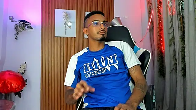 Darwin mayo online show from 25, 9, 2025