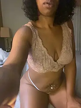 Snapshot of StaciDiamond chatting on 10, 9, 2025 StaciDiamond online show from 10, 9, 2025