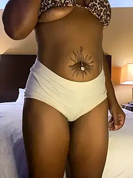 Snapshot of StaciDiamond chatting on 12, 10, 2025 StaciDiamond online show from 12, 10, 2025