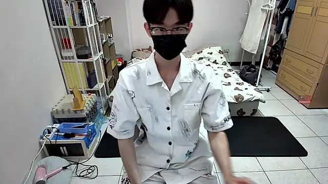 Snapshot of Kerberos_999 chatting on 9, 10, 2025 Kerberos 999 online show from 9, 10, 2025