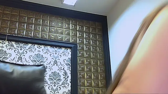 Snapshot of LissaBigTitts chatting on 22, 11, 2025 LissaBigTitts online show from 22, 11, 2025