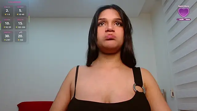 Roxxi 2110 online show from 14, 9, 2025