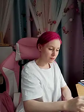 Fuzzy Unicorn online show from 16, 10, 2025