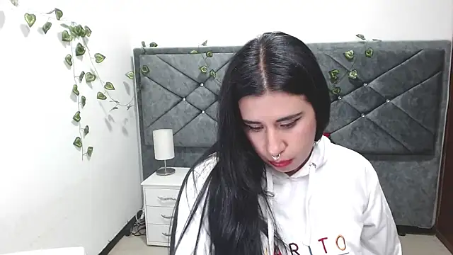 Snapshot of Julieta_curvy69 chatting on 5, 1, 2026 Julieta curvy69 online show from 5, 1, 2026