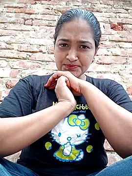 Hotty-couple063 online show from 3, 11, 2025