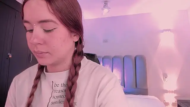 Snapshot of AlliceLover chatting on 22, 12, 2025 AlliceLover online show from 22, 12, 2025