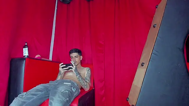 extreme hot crazy online show from 20, 10, 2025