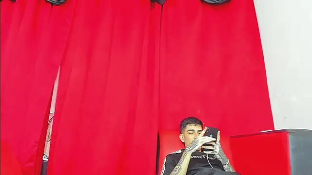 extreme hot crazy online show from 15, 12, 2025