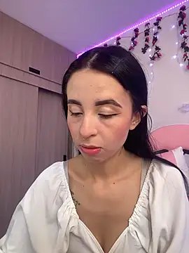 Lia  1 online show from 19, 11, 2025