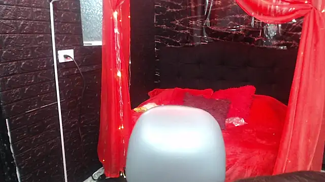 Snapshot of mia_778 chatting on 18, 9, 2025 mia 778 online show from 18, 9, 2025