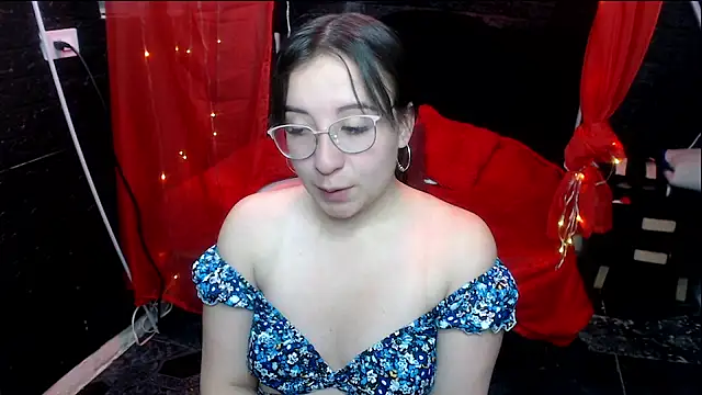 Snapshot of mia_778 chatting on 22, 10, 2025 mia 778 online show from 22, 10, 2025