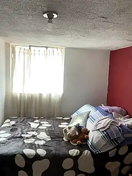 Snapshot of Bamby_milflatina chatting on 4, 11, 2025 Bamby milflatina online show from 4, 11, 2025