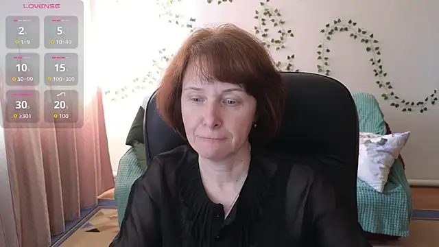 Snapshot of Lia_Tito chatting on 8, 5, 2026 Lia Tito online show from 8, 5, 2026