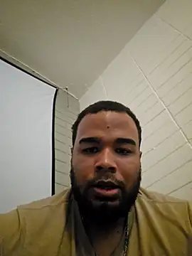 Snapshot of elbollo15__5 chatting on 17, 12, 2025 elbollo15 5 online show from 17, 12, 2025