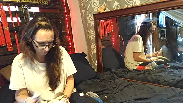 vivianlayne online show from 7, 10, 2025