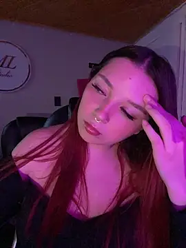 Karen18 boobs online show from 11, 4, 2026