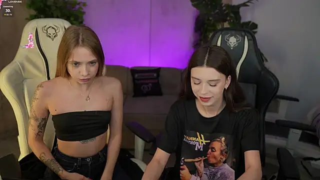 Snapshot of Regina_Sweet054 chatting on 31, 10, 2025 Regina Sweet054 online show from 31, 10, 2025